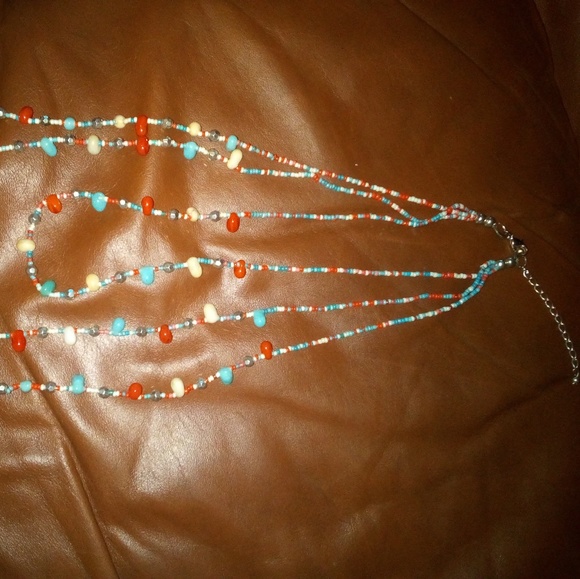 Necklace and bracelet set - Picture 6 of 8